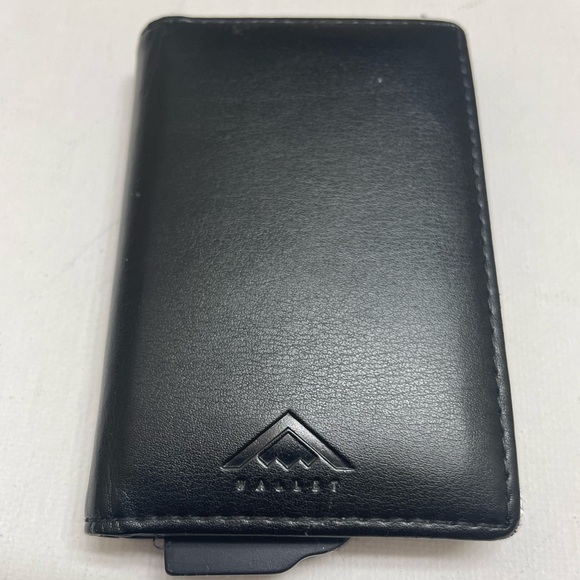 STEALTH Wallet | Aluminium RFID Blocking Card Holder Ejector Pop Up Wallet - Picture 1 of 7
